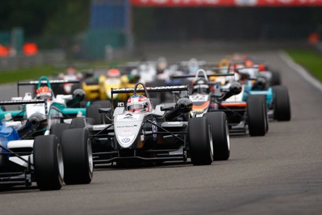 Kevin Magnussen avancerede otte pladser.